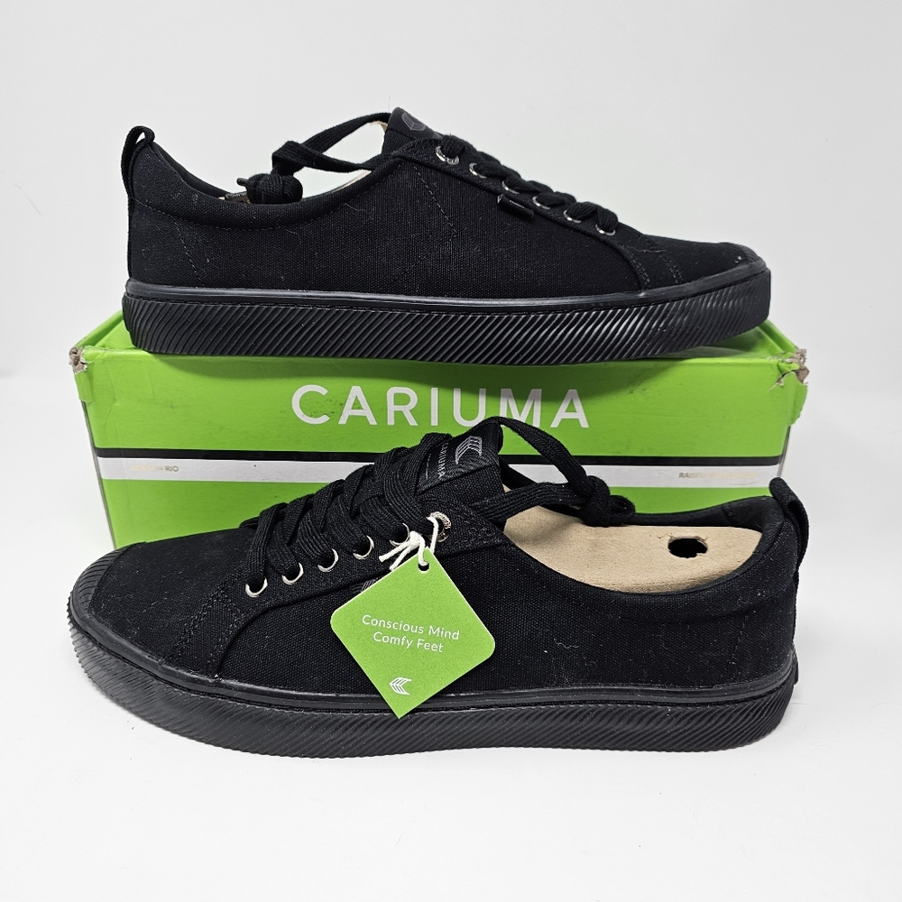 Cariuma Black Canvas Sneakers